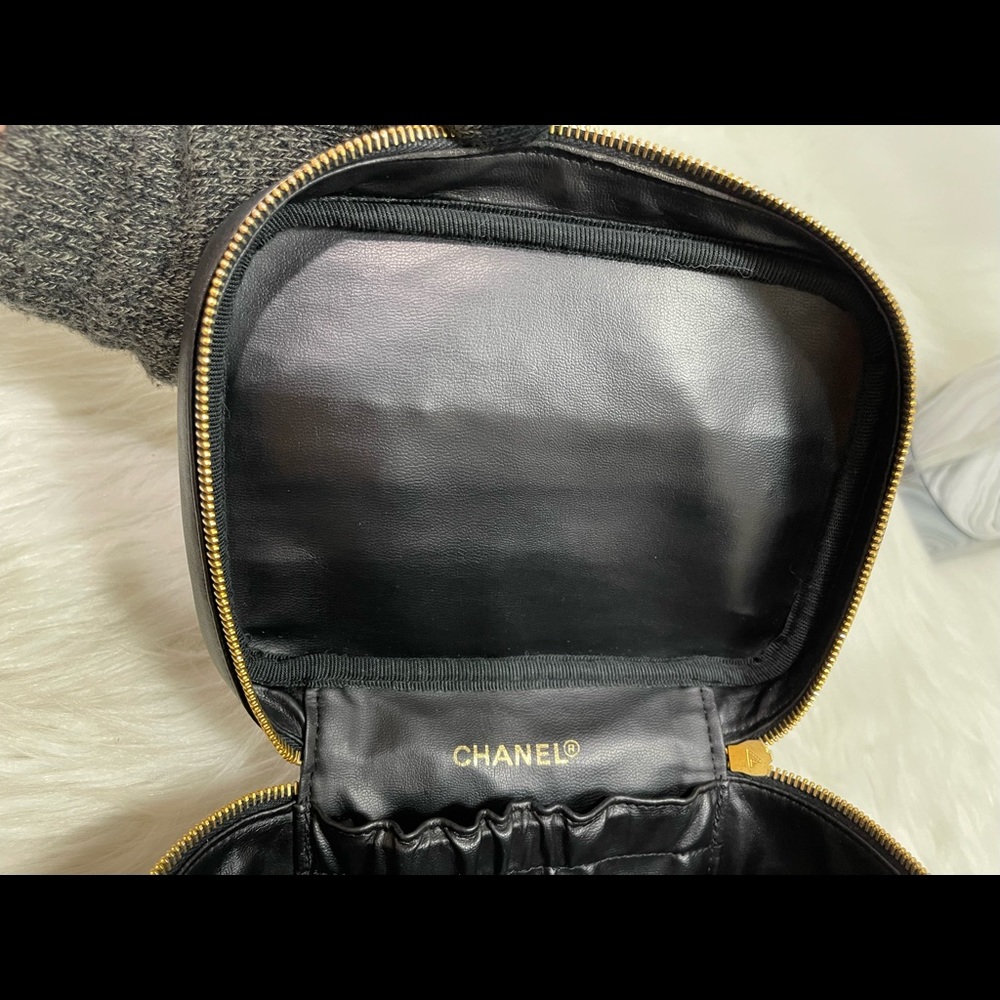 Lambskin Vanity Cosmetic Case Black #1 - Picture 9 of 16